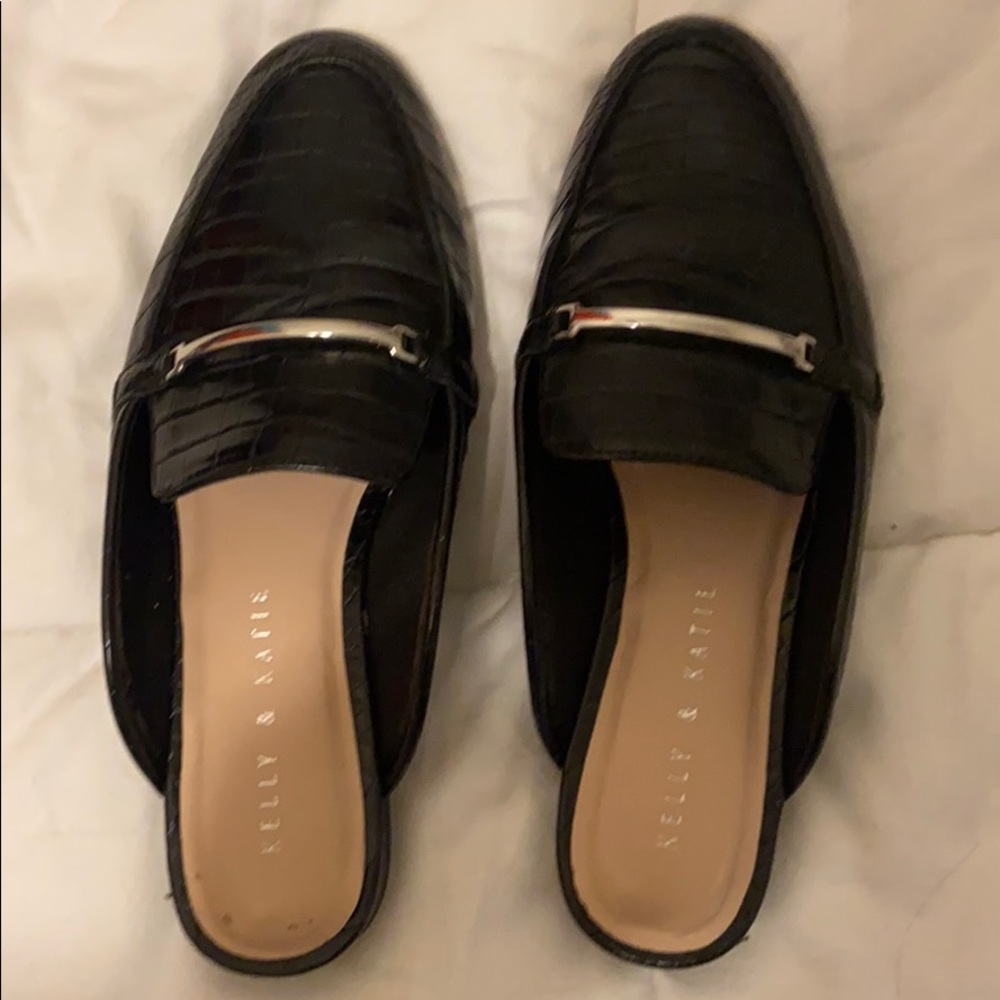 Kelly & katie black slide on mules size 7